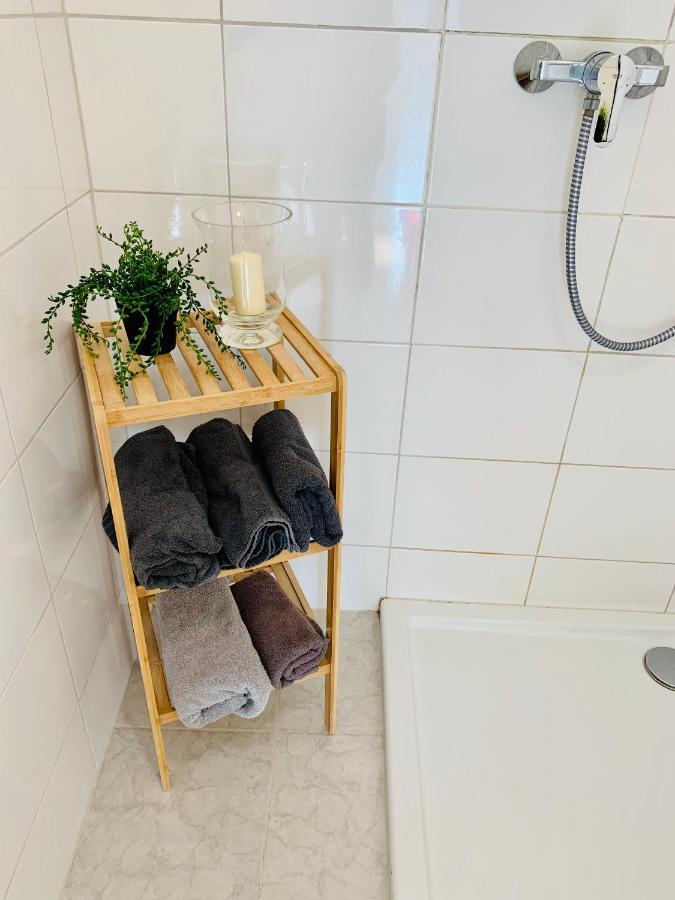 הומבורג An Der Uniklinik, Apartment Mit Eigener Kueche Und Renoviertem Badezimmer, Zentrale Lage מראה חיצוני תמונה